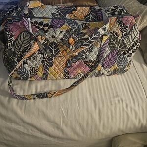 NWOT Floral Quilted Large Duffle